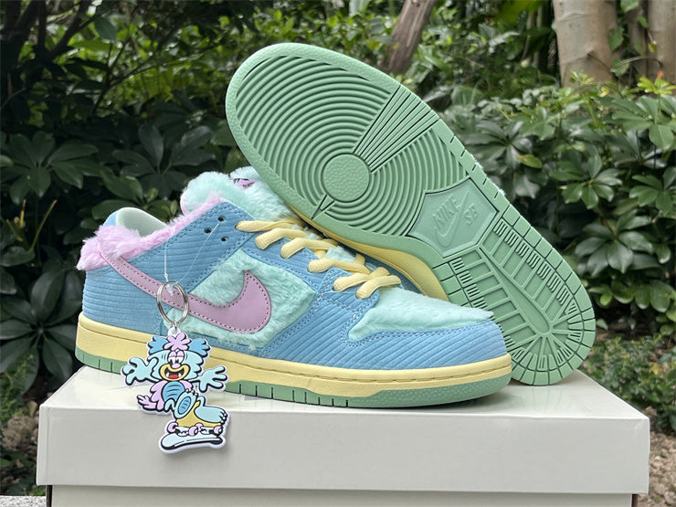 Verdy x Nike SB Dunk Low “Visty